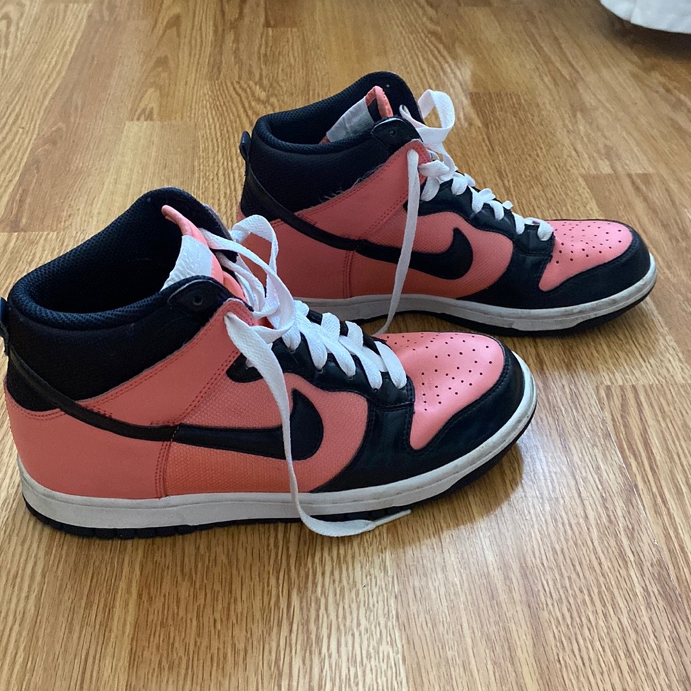 Nike Dunks High (2008 Bright Peach/Black)
